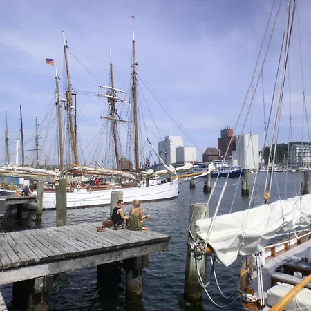 Διαμέρισμα Am Hafen, Klein Und Fein Ideal Fuer Zwei *